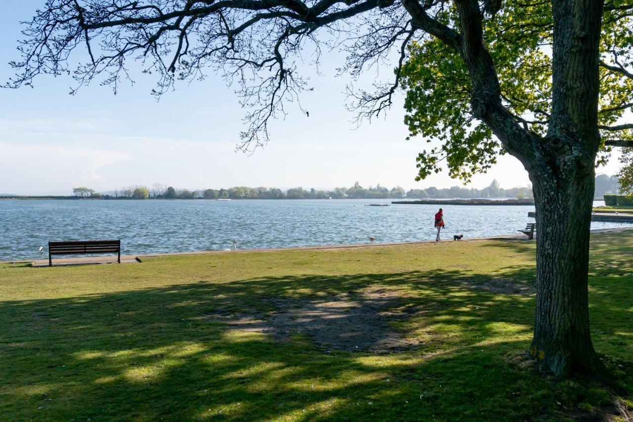 Park Lake View Пул Екстер'єр фото
