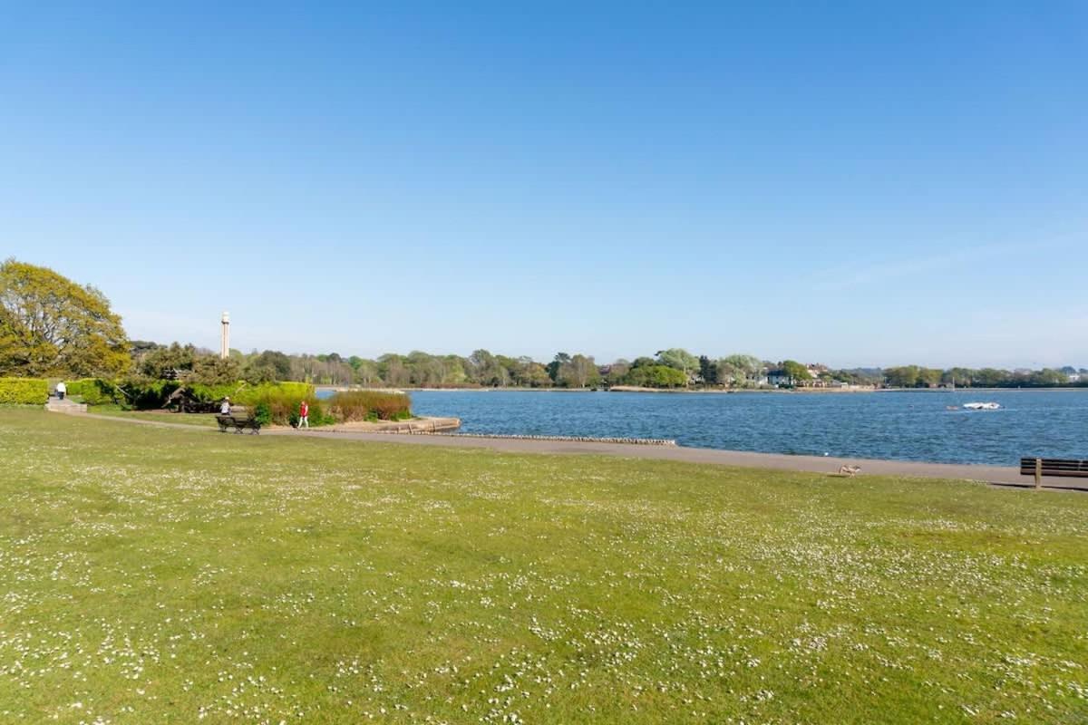 Park Lake View Пул Екстер'єр фото